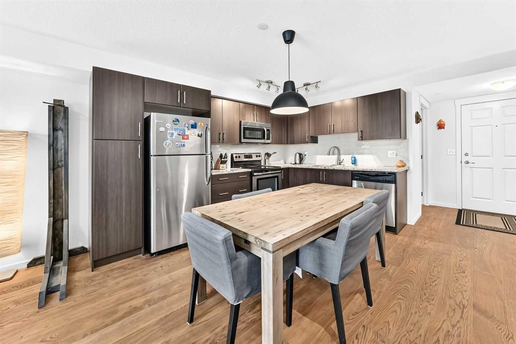 4302-755 Copperpond Boulevard Se, Calgary, AB - Indoor Photo Showing Kitchen