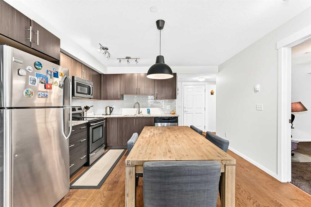 4302-755 Copperpond Boulevard Se, Calgary, AB - Indoor Photo Showing Kitchen