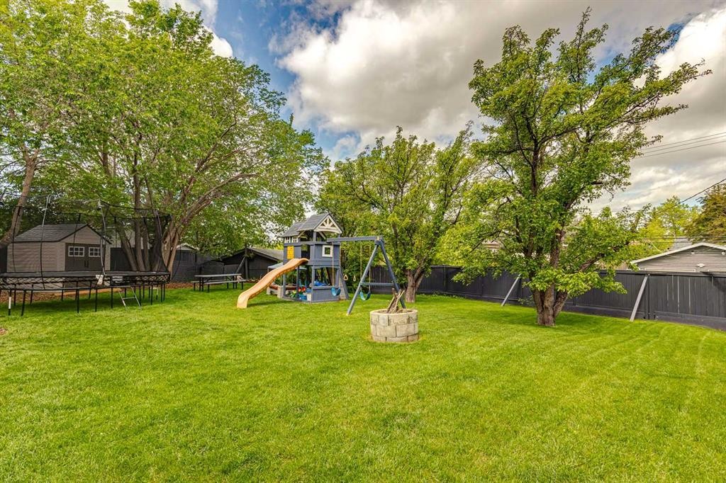 116 Gloucester Crescent Sw, Calgary, AB