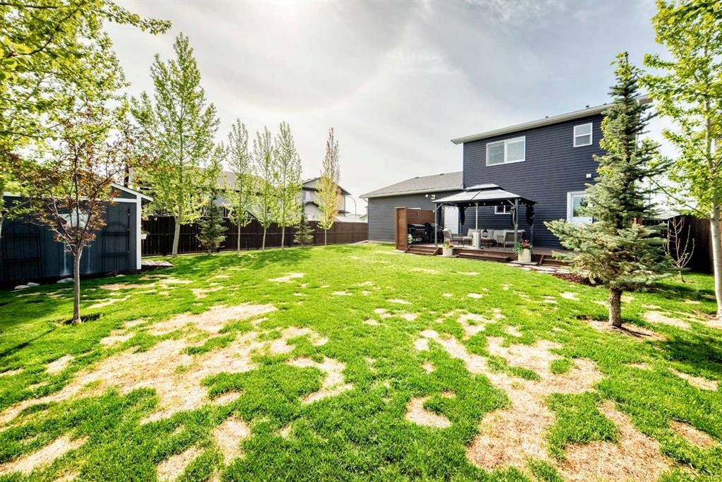 9 Bethune Way, Carstairs, AB