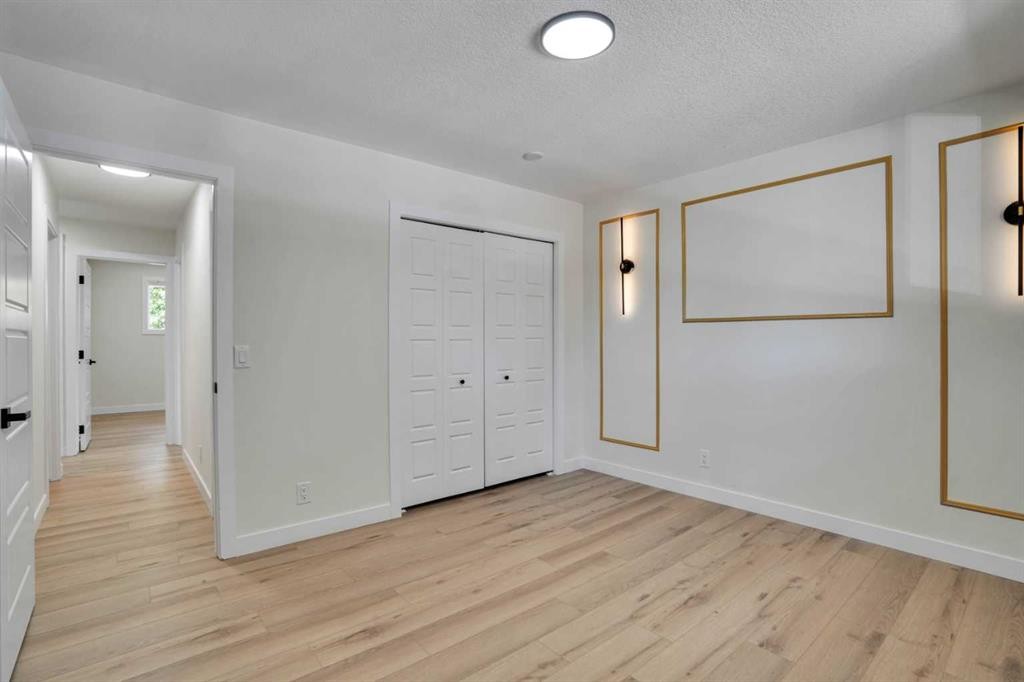 1903 62 Street Ne, Calgary, AB - Indoor Photo Showing Other Room