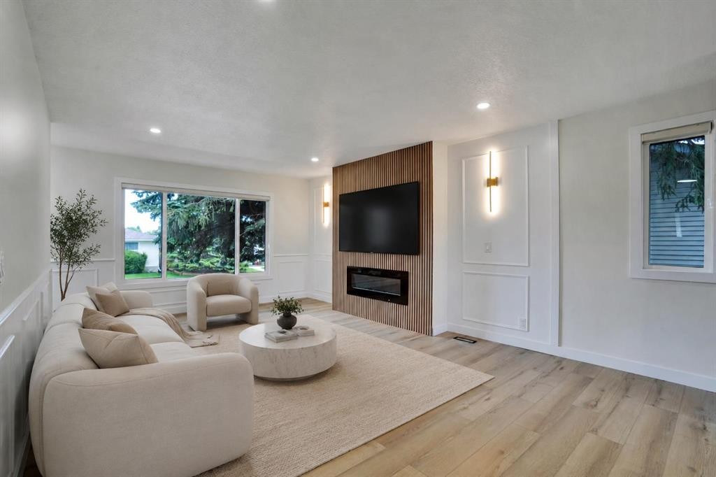 1903 62 Street Ne, Calgary, AB - Indoor Photo Showing Living Room With Fireplace