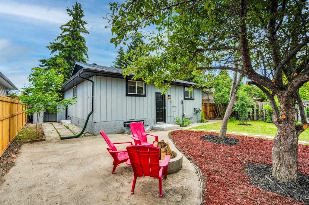1903 62 Street Ne, Calgary, AB - Outdoor
