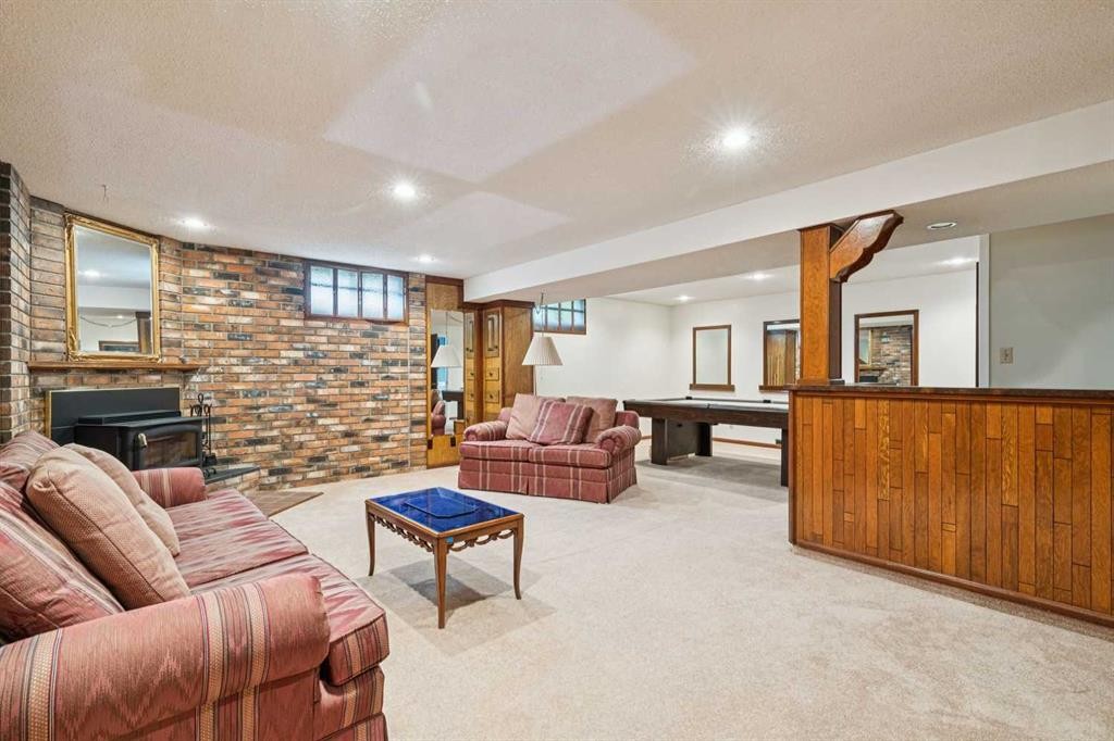 2432 Paliswood Road Sw, Calgary, AB