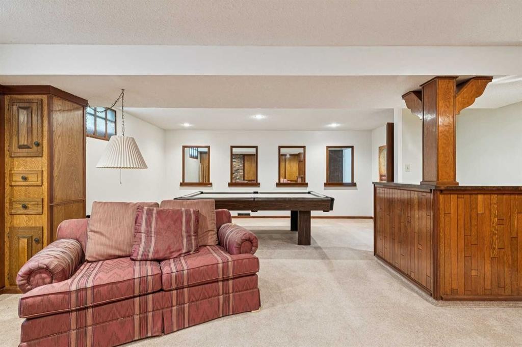 2432 Paliswood Road Sw, Calgary, AB