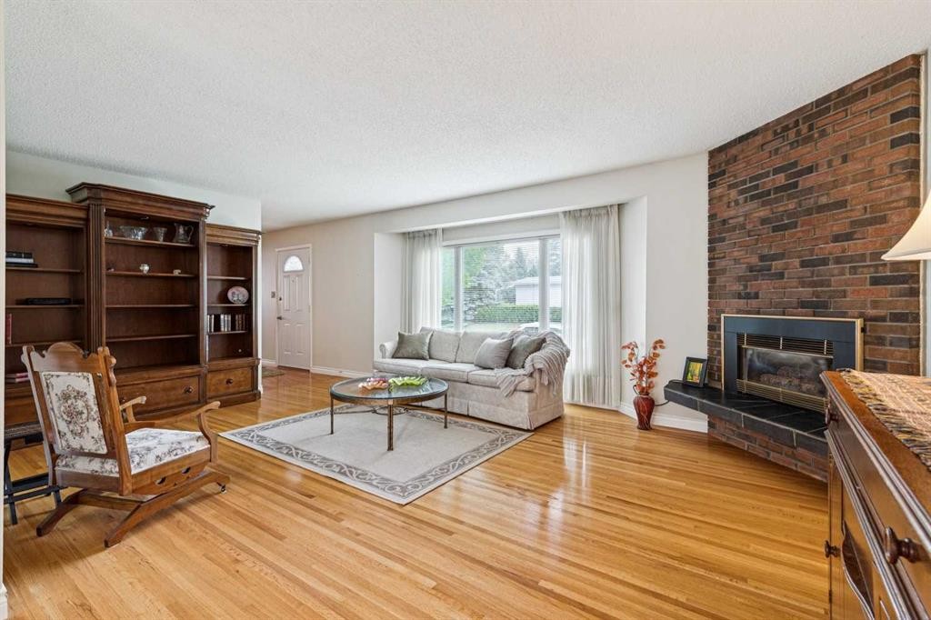 2432 Paliswood Road Sw, Calgary, AB