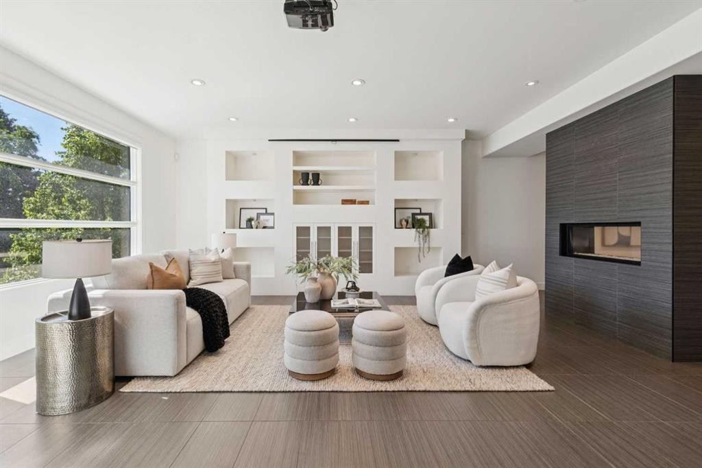 1711 27 Street Sw, Calgary, AB - Indoor Photo Showing Living Room With Fireplace