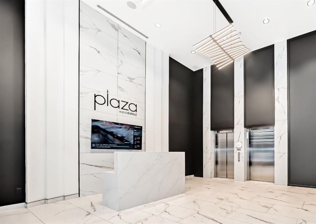 701-8375 Broadcast Avenue Sw, Calgary, AB - Indoor Photo Showing Other Room
