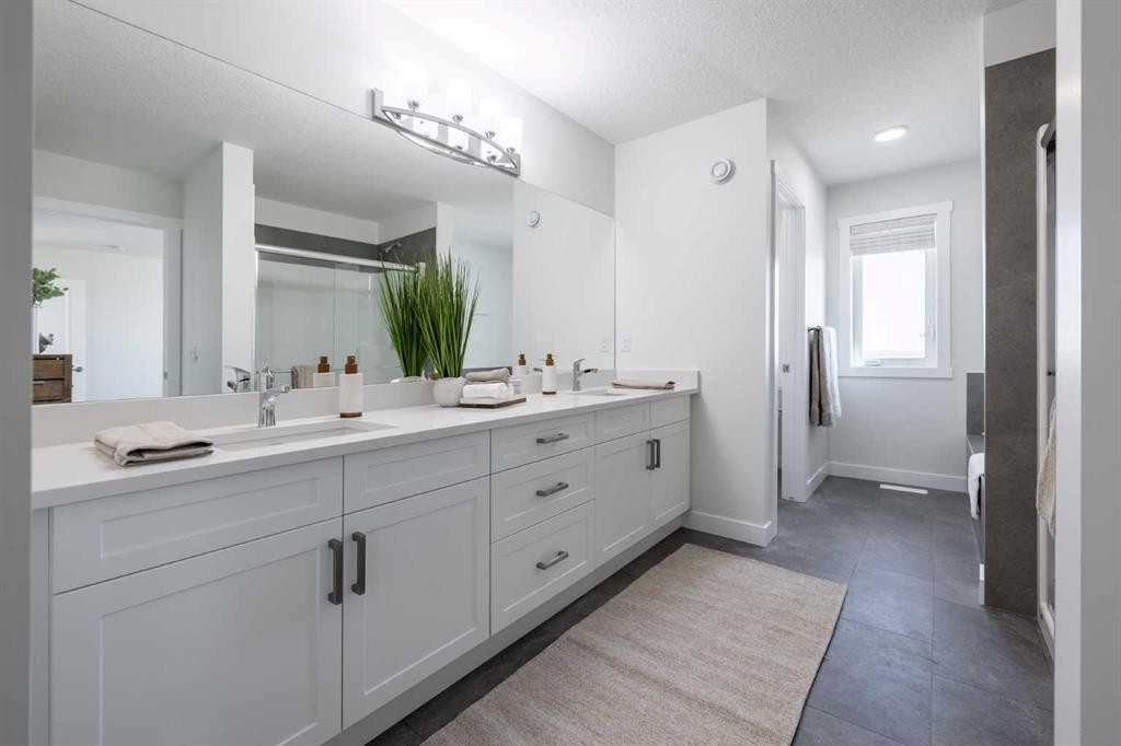 13 Quartz Gate, Balzac, AB