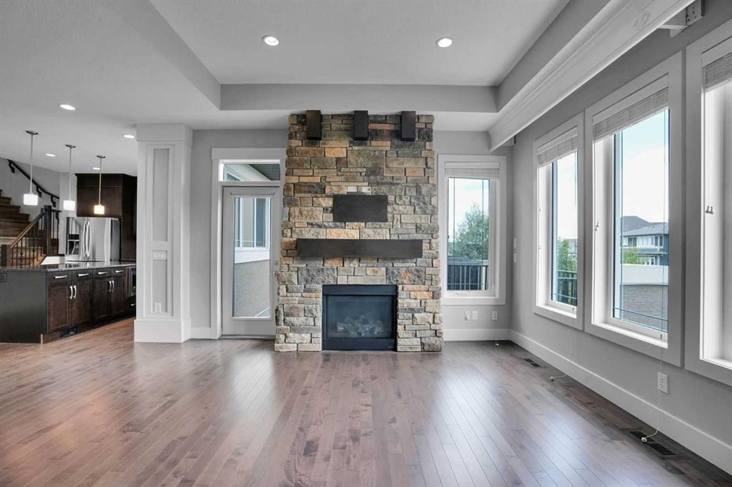 92 Masters Court Se, Calgary, AB