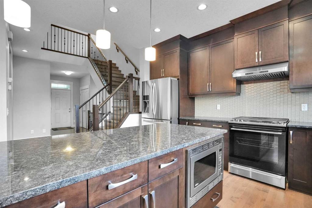92 Masters Court Se, Calgary, AB