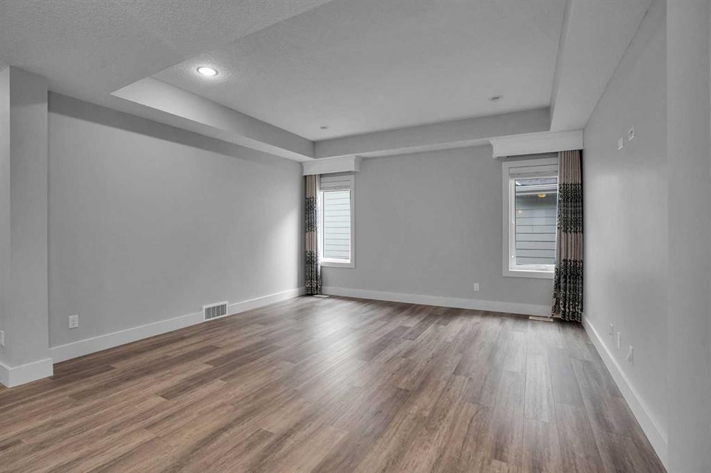 92 Masters Court Se, Calgary, AB