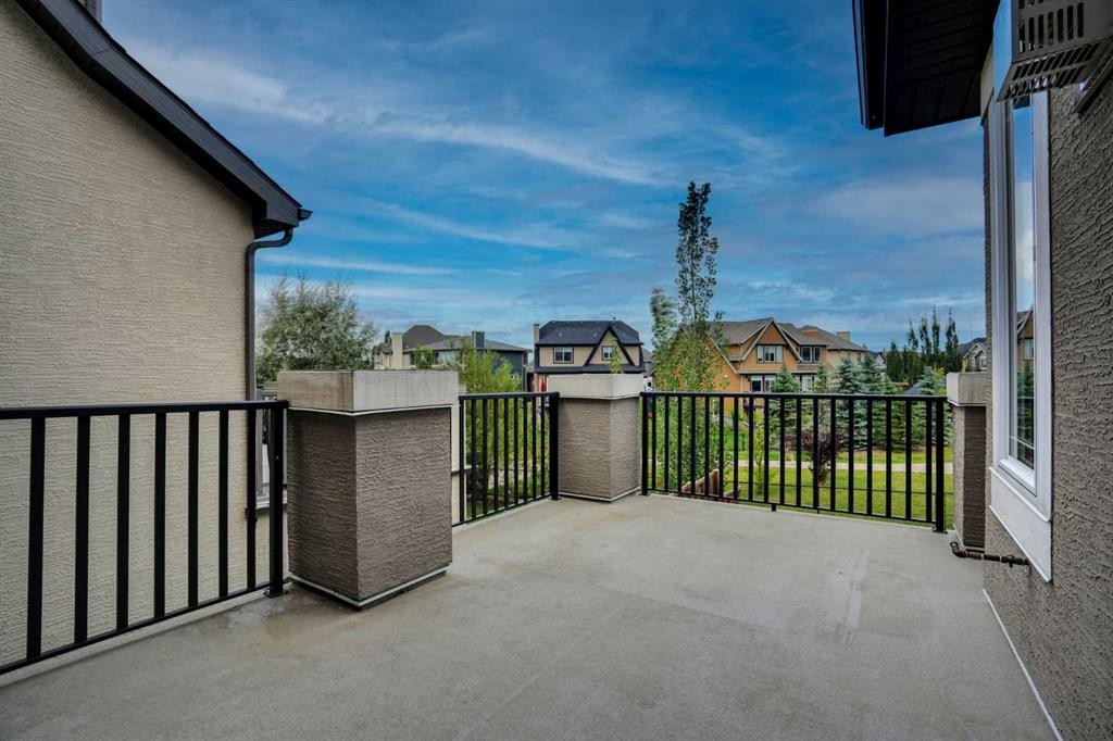 92 Masters Court Se, Calgary, AB