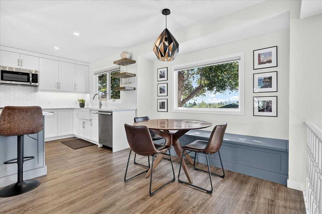 7327 Silver Springs Road Nw, Calgary, AB - Indoor