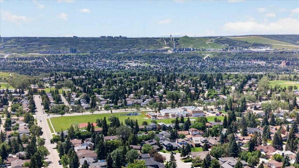 7327 Silver Springs Road Nw, Calgary, AB - Outdoor With View