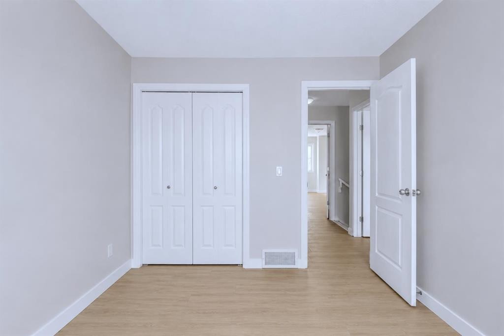 34 Royal Manor Nw, Calgary, AB - Indoor