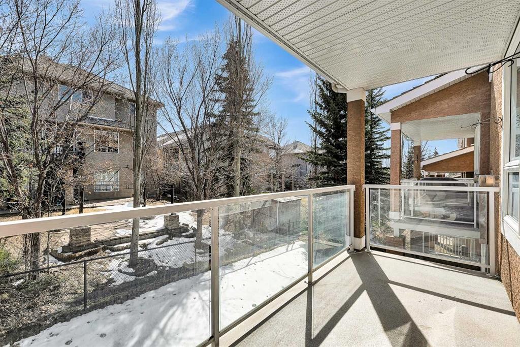 34 Royal Manor Nw, Calgary, AB - Outdoor