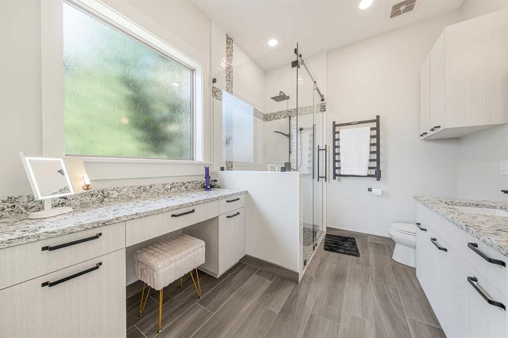 2 Discovery Ridge Heights Sw, Calgary, AB - Indoor