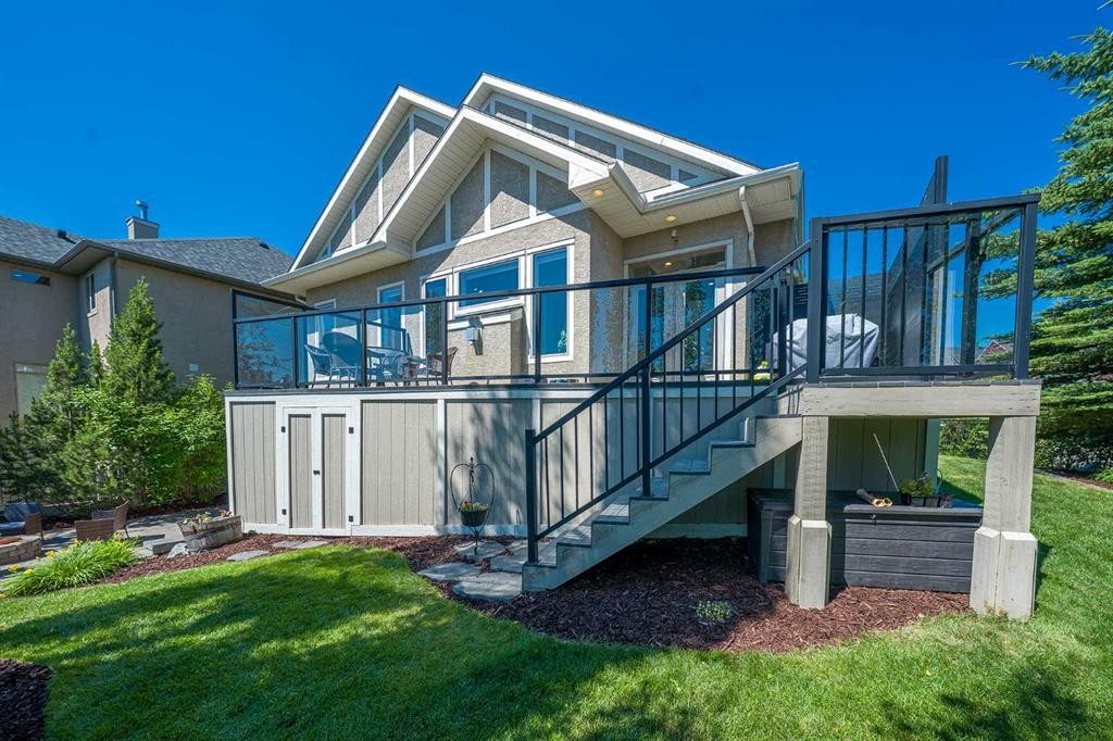 2 Discovery Ridge Heights Sw, Calgary, AB - Outdoor