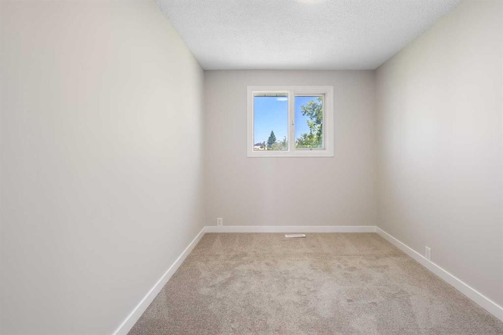 7845 22 Street Se, Calgary, AB