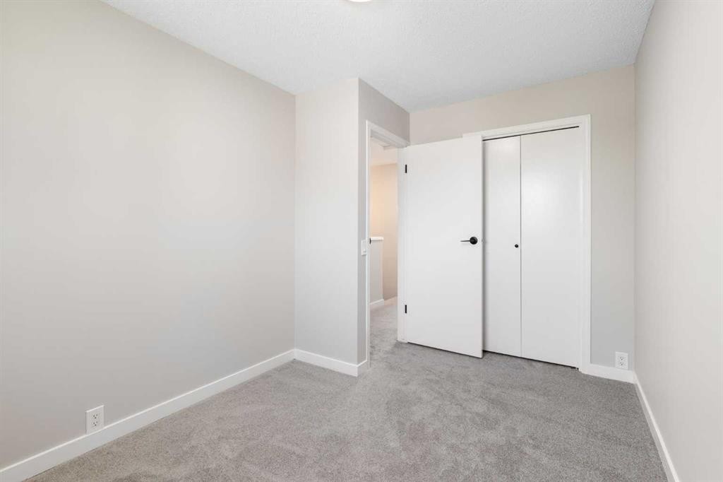 7845 22 Street Se, Calgary, AB