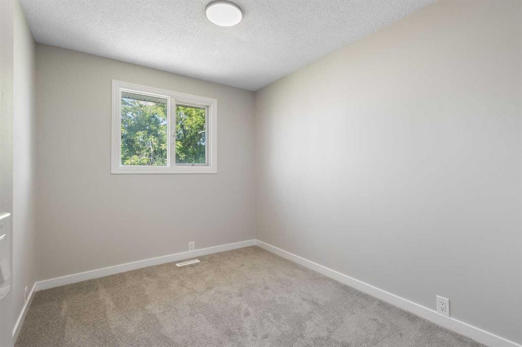 7845 22 Street Se, Calgary, AB