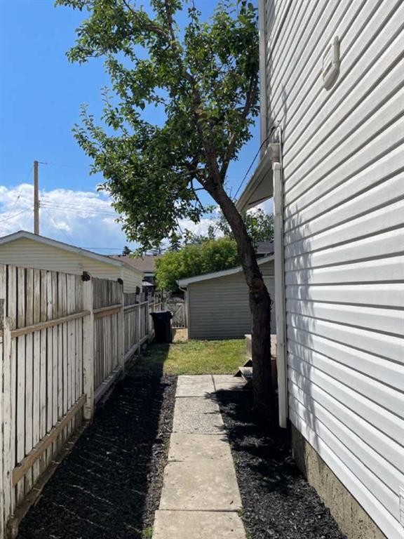 7845 22 Street Se, Calgary, AB