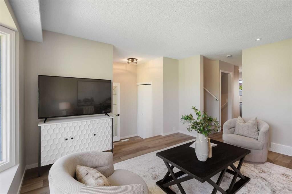 7845 22 Street Se, Calgary, AB
