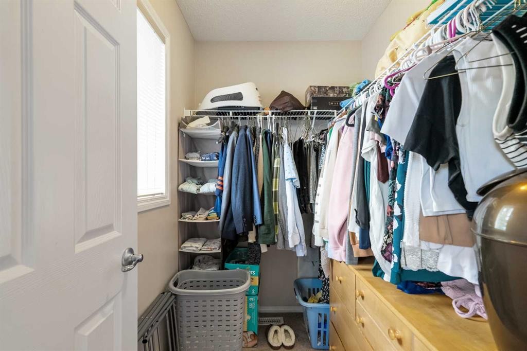 172 Citadel Bluff Close Nw, Calgary, AB - Indoor With Storage