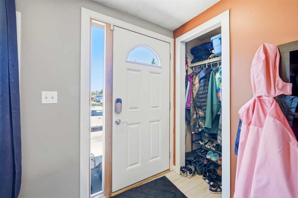 89 Spring Haven Close Se, Airdrie, AB