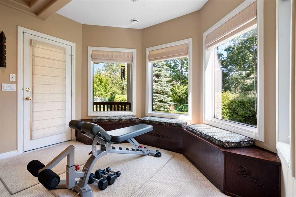 1649 Evergreen Hill Sw, Calgary, AB - Indoor Photo Showing Other Room