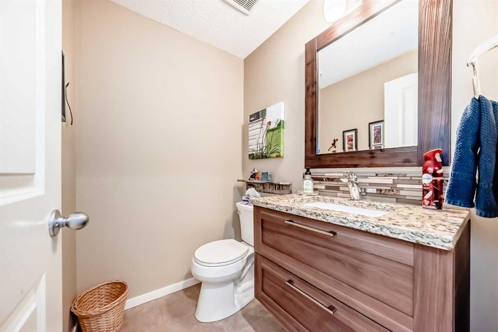 67 Mahogany Drive Se, Calgary, AB