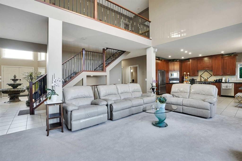 99 Arbour Vista Road Nw, Calgary, AB - Indoor Photo Showing Living Room