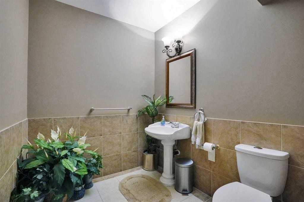 99 Arbour Vista Road Nw, Calgary, AB - Indoor Photo Showing Bathroom