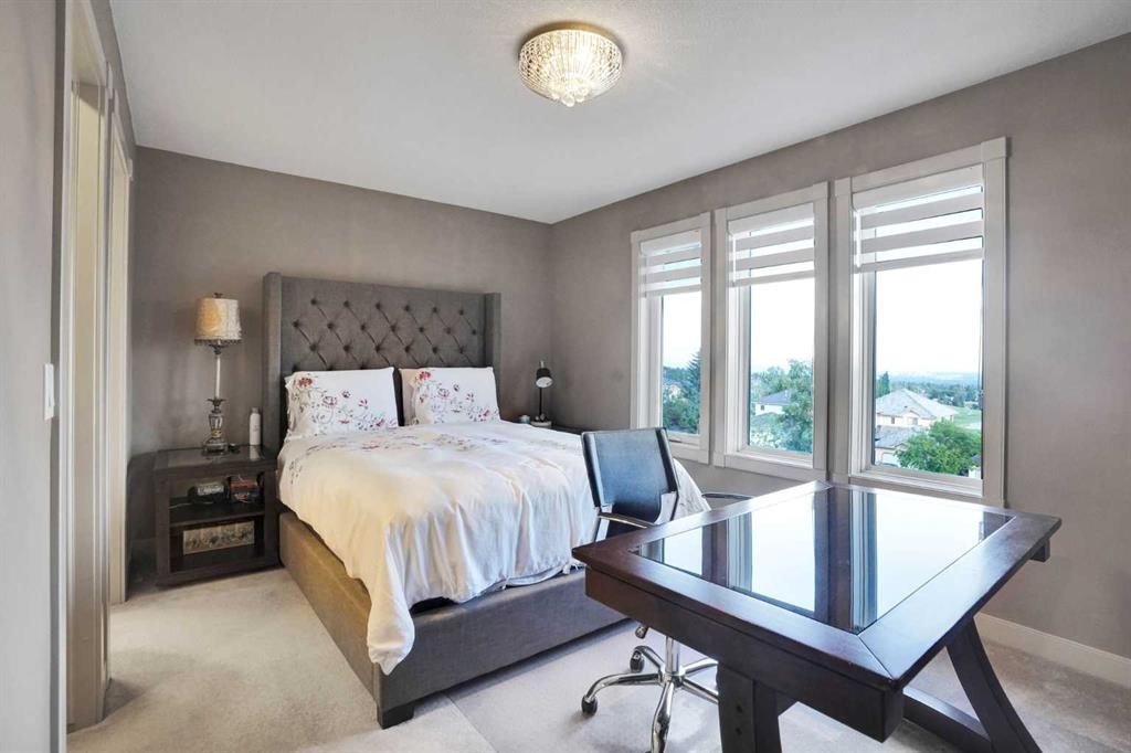 99 Arbour Vista Road Nw, Calgary, AB - Indoor Photo Showing Bedroom