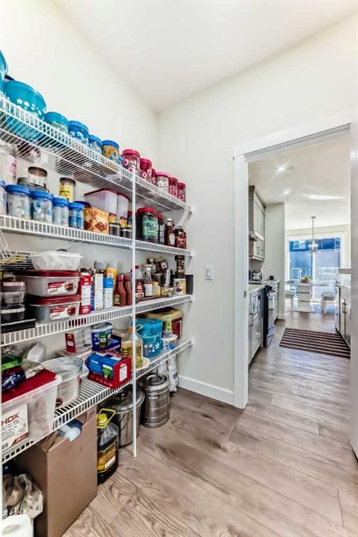 138 Silver Spruce Grove Sw, Calgary, AB - Indoor