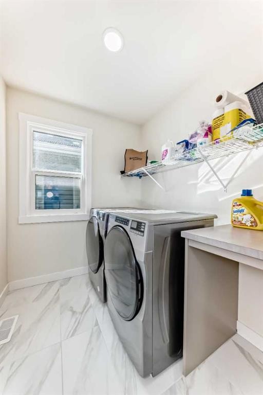 138 Silver Spruce Grove Sw, Calgary, AB - Indoor Photo Showing Laundry Room