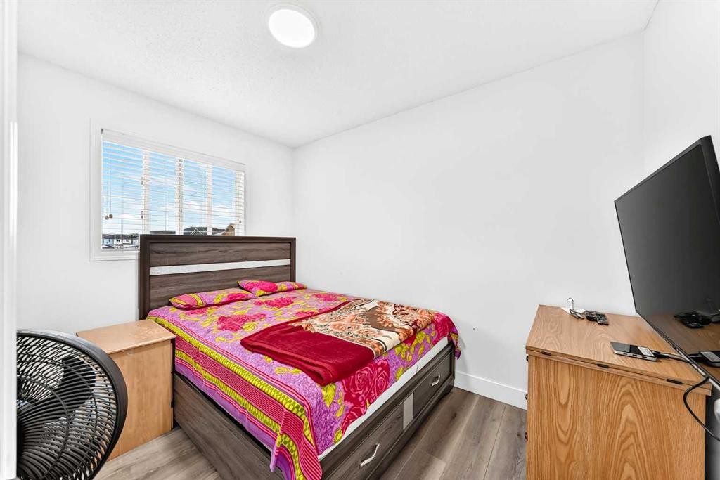 24 Taralake Road Ne, Calgary, AB - Indoor Photo Showing Bedroom
