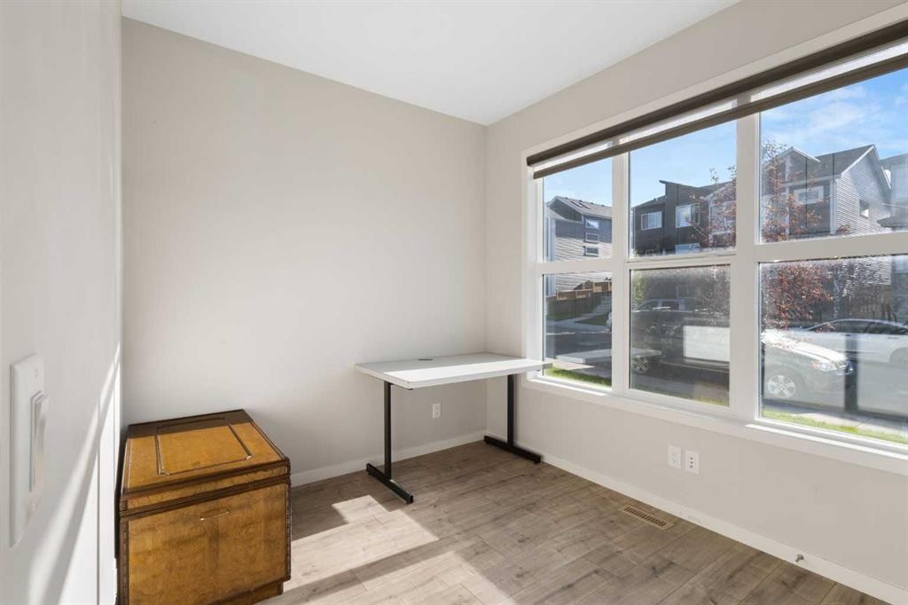 66 Aquila Way Nw, Calgary, AB
