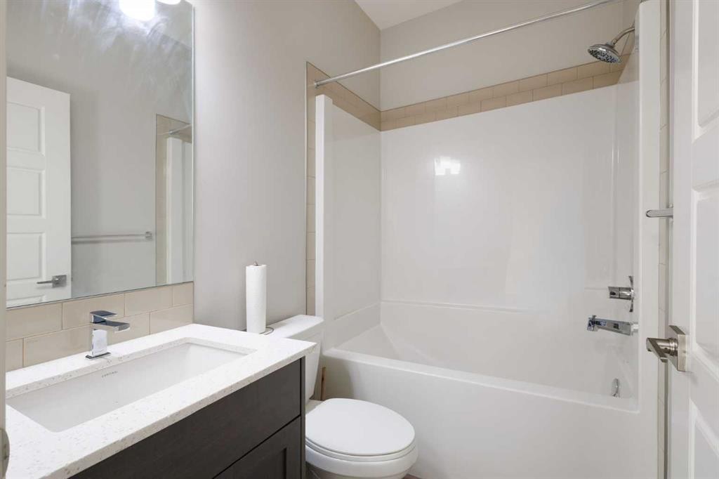 66 Aquila Way Nw, Calgary, AB