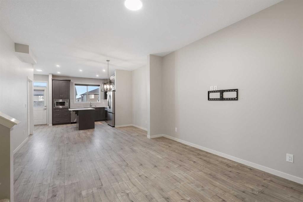 66 Aquila Way Nw, Calgary, AB