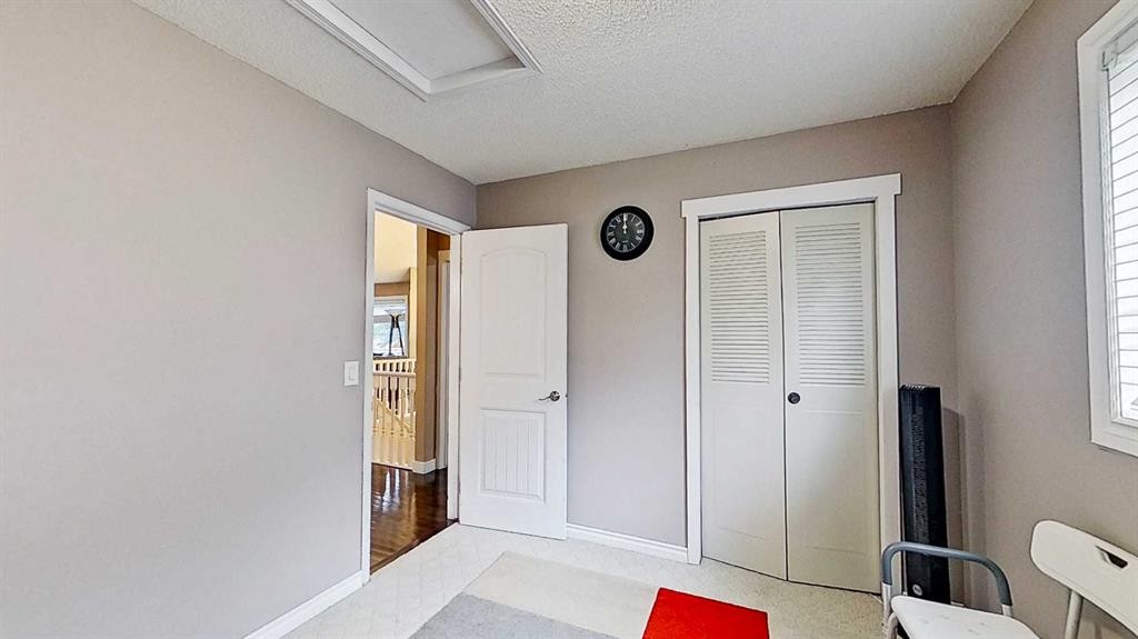 109 Edgebrook Gardens Nw, Calgary, AB