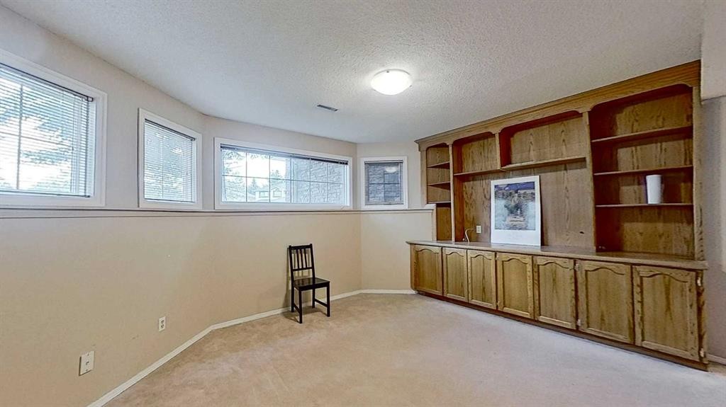 109 Edgebrook Gardens Nw, Calgary, AB