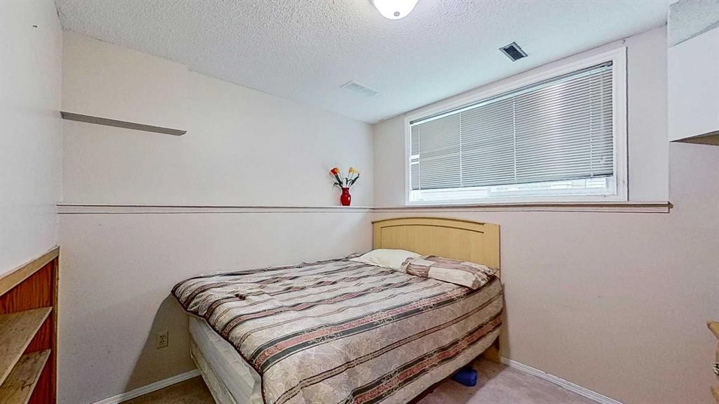 109 Edgebrook Gardens Nw, Calgary, AB