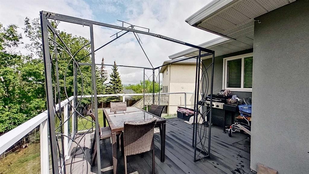 109 Edgebrook Gardens Nw, Calgary, AB