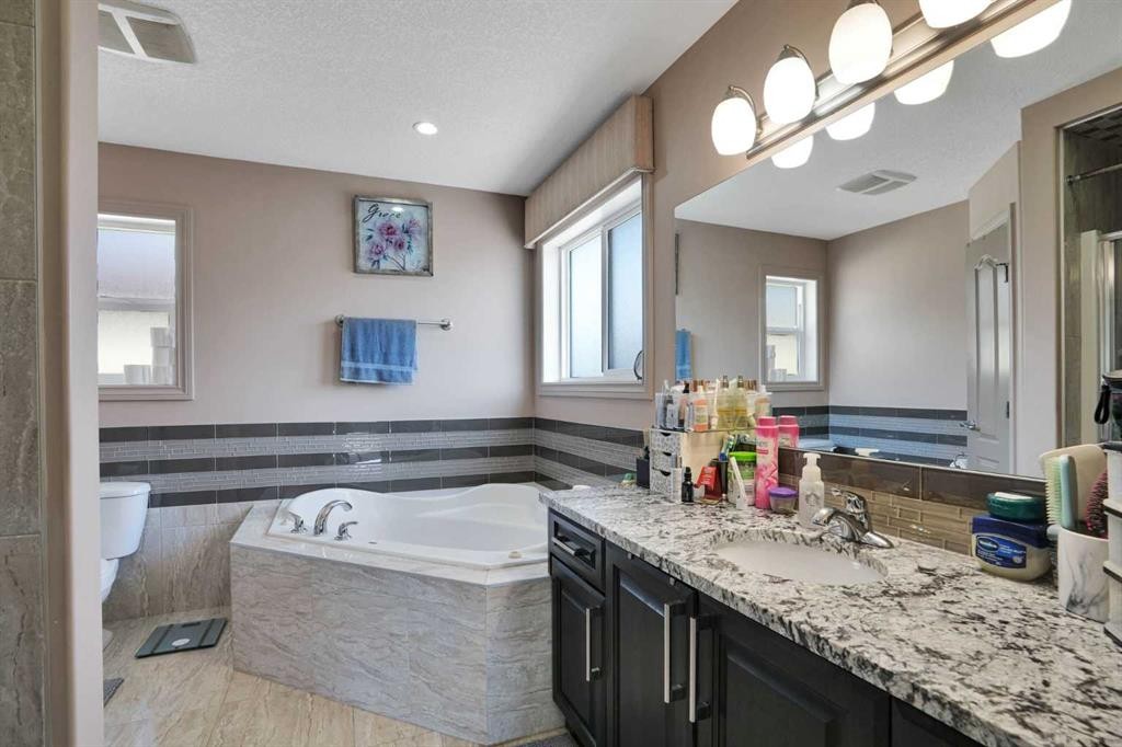 332 Saddlemont Boulevard Ne, Calgary, AB