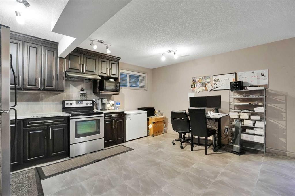 332 Saddlemont Boulevard Ne, Calgary, AB