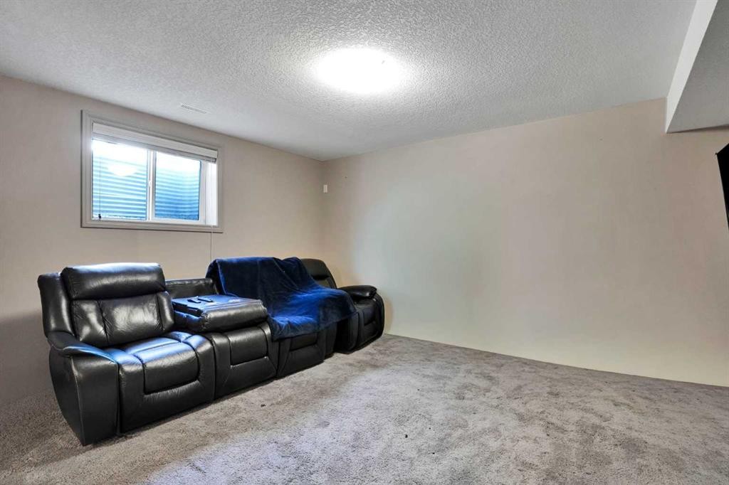 332 Saddlemont Boulevard Ne, Calgary, AB