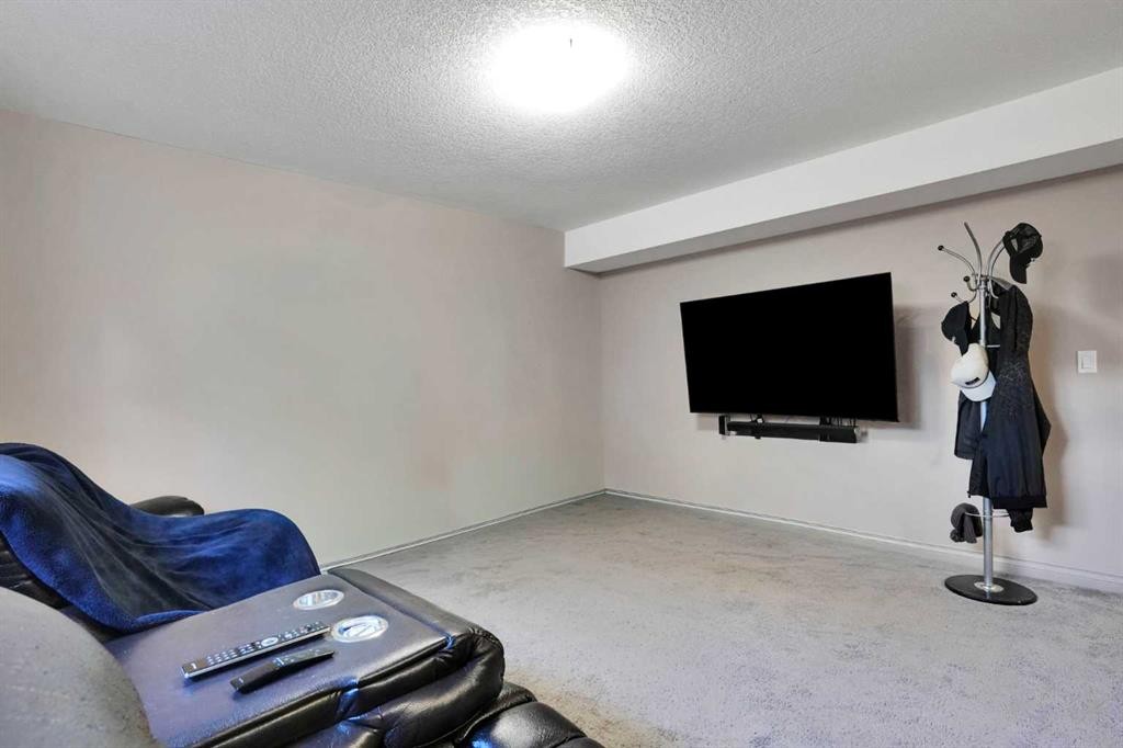 332 Saddlemont Boulevard Ne, Calgary, AB