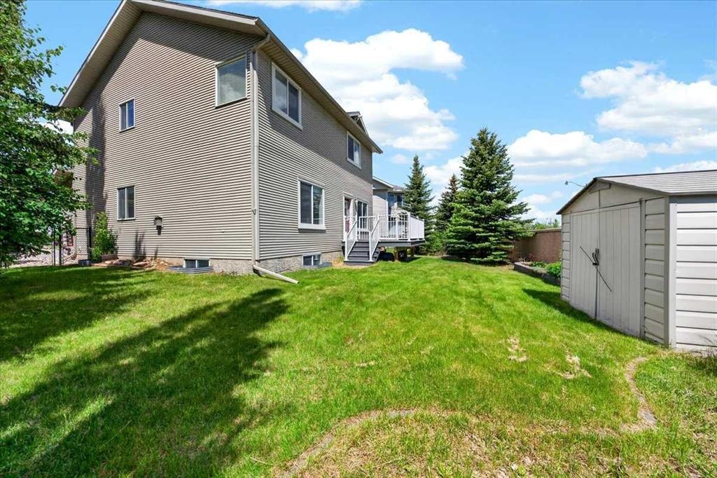 18 Cougarstone Bay Sw, Calgary, AB - Outdoor With Exterior